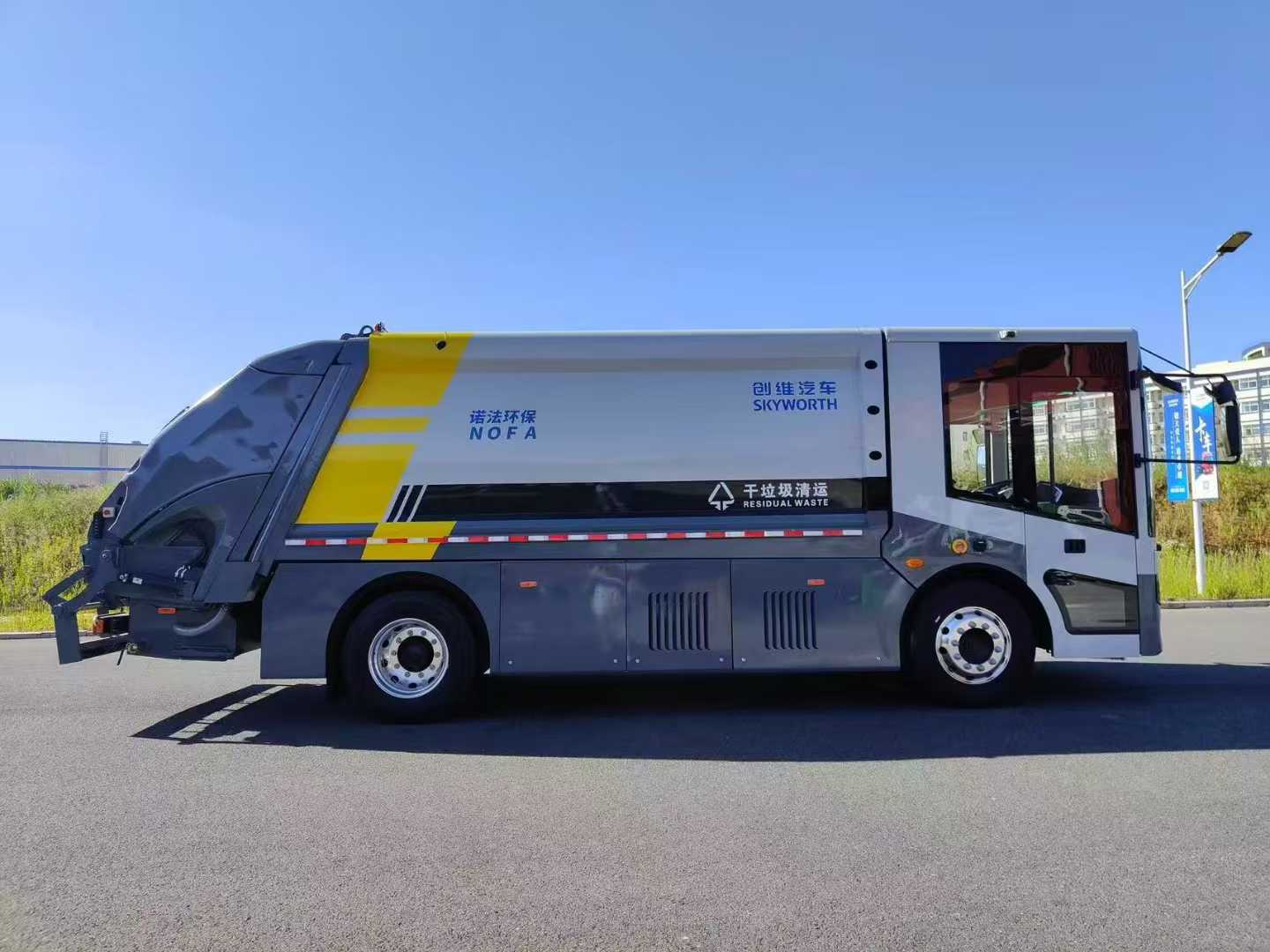 創(chuàng)維18噸純電動壓縮式垃圾運輸車圖片3