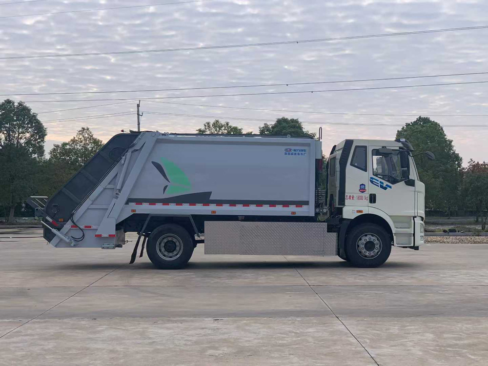 解放14方純電動(dòng)高端壓縮垃圾車EV圖片3