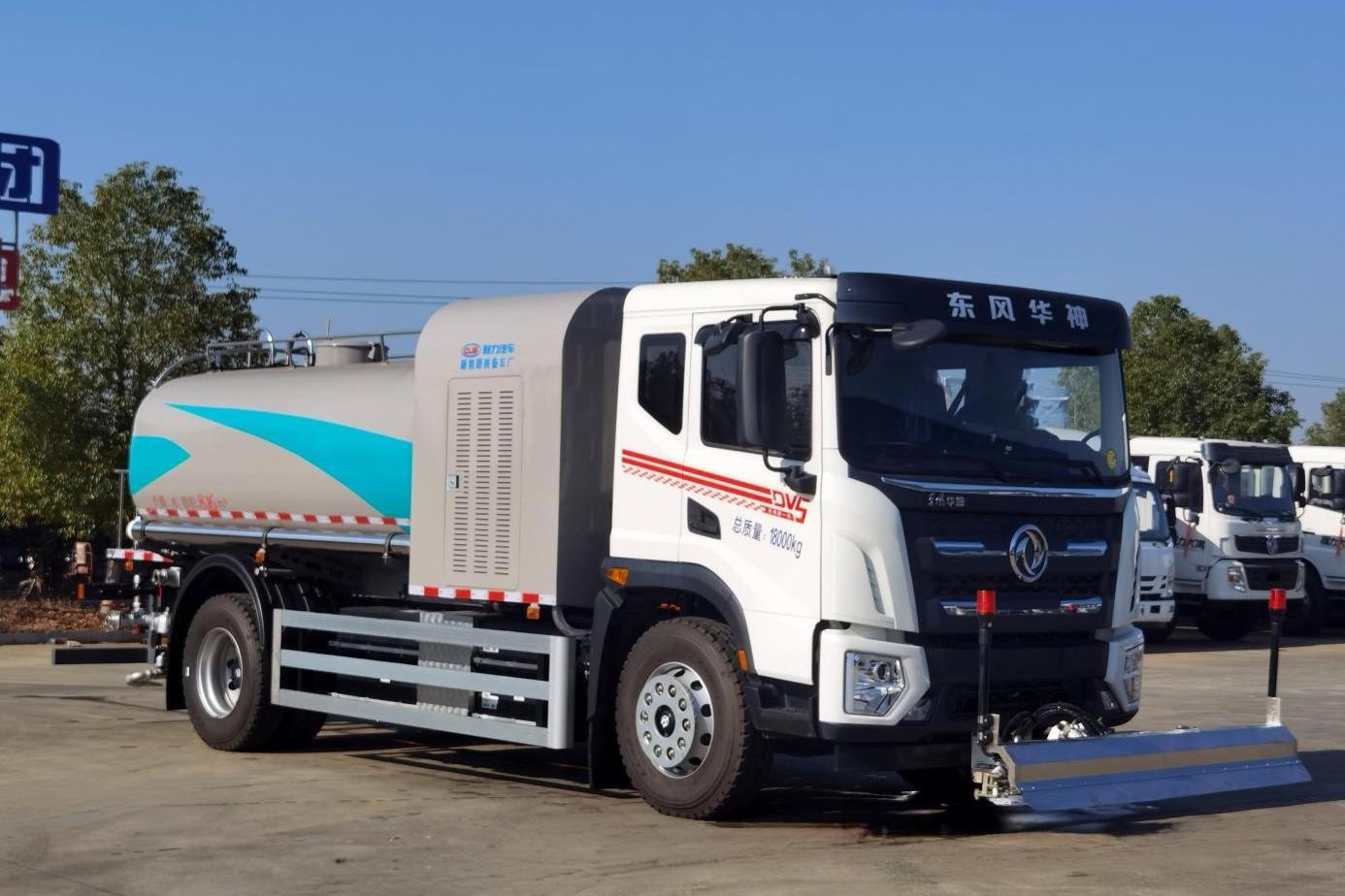 東風(fēng)華神型純電動清洗灑水車