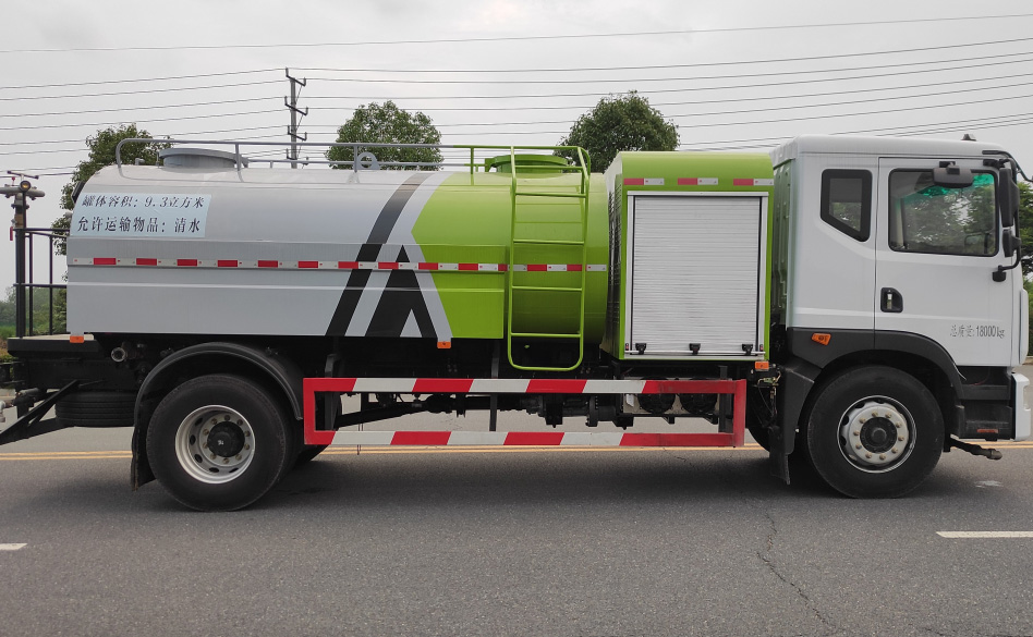 新能源東風D9純電動綠化灑水車圖片2