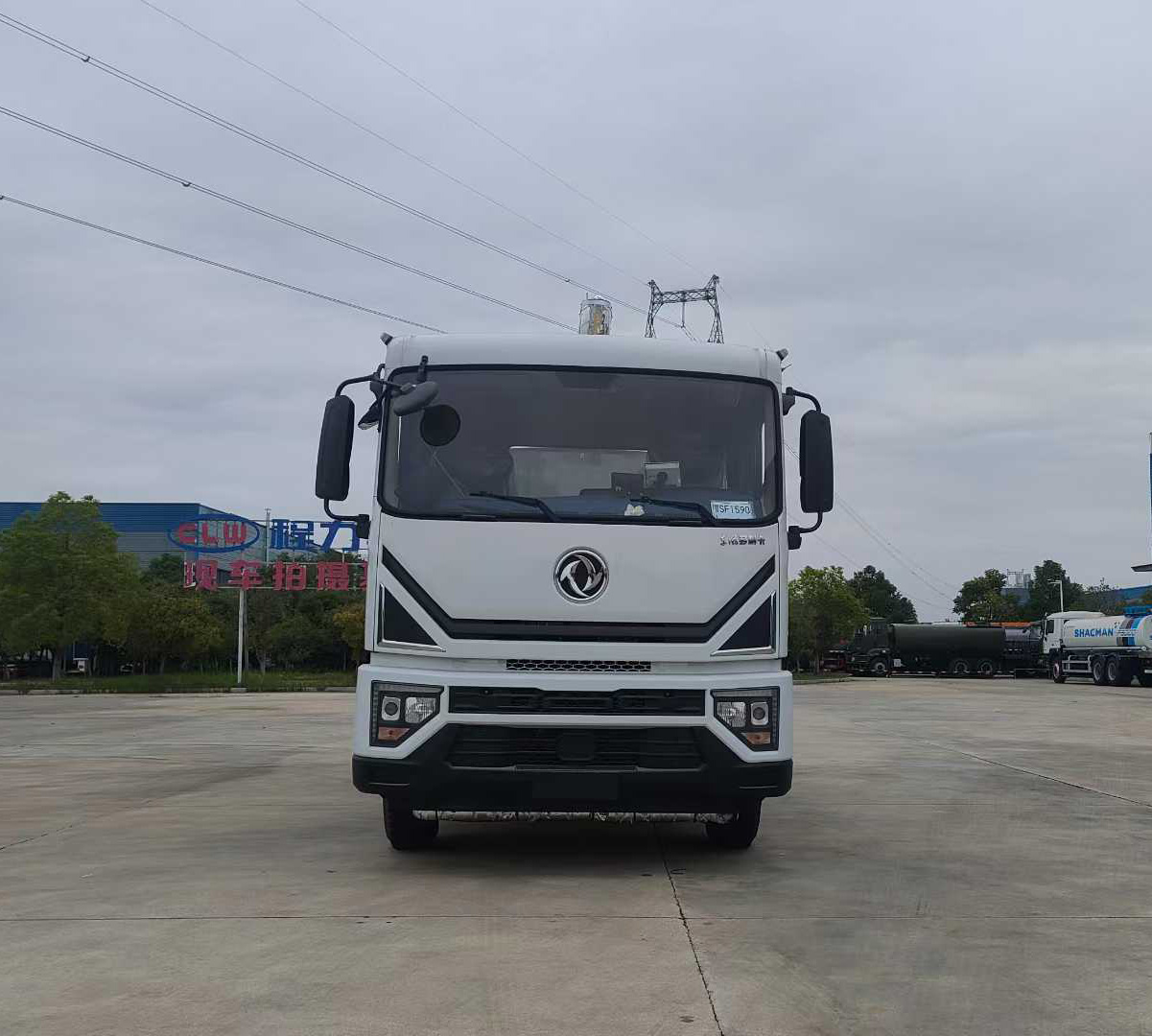 新款東風(fēng)多利卡D9—多功能鐵路抑塵車 綠化噴灑車灑水車圖片2