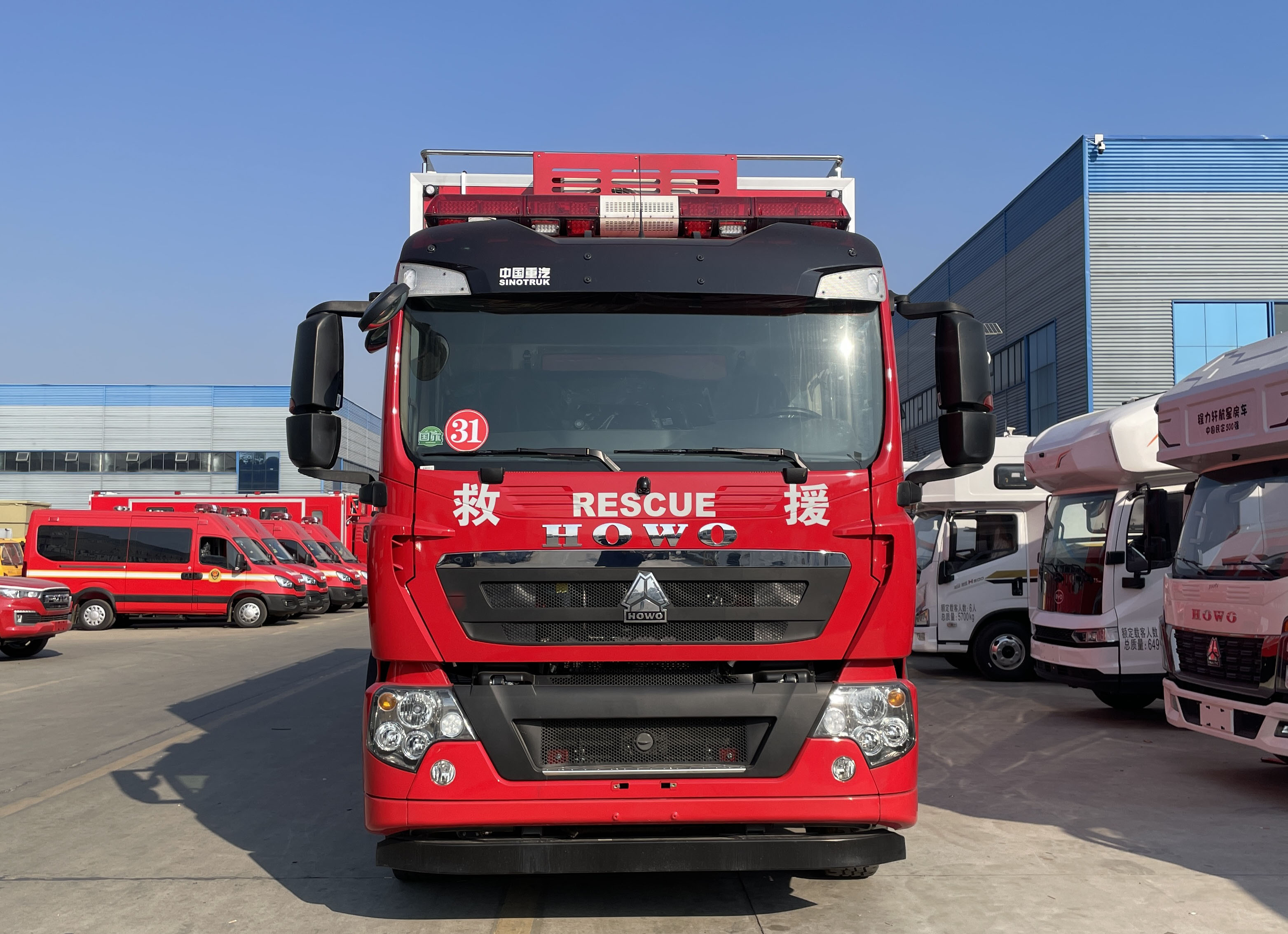 重汽豪沃20/30人宿營(yíng)車圖片2